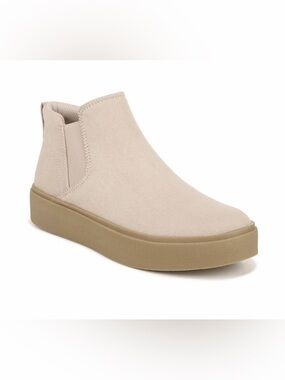 Dr. Scholl's Madison Slip-On Boot in Cream Tan size 7.5 Casual Comfort Easy